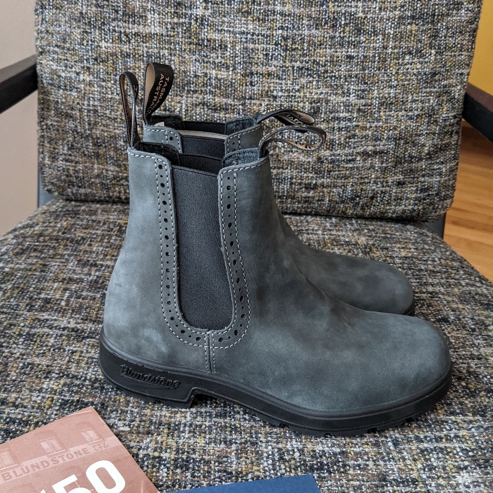 Blundstone Rustic Black 1630 Boots NWT